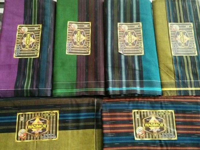 sarung wadimor manik manik - Ungu