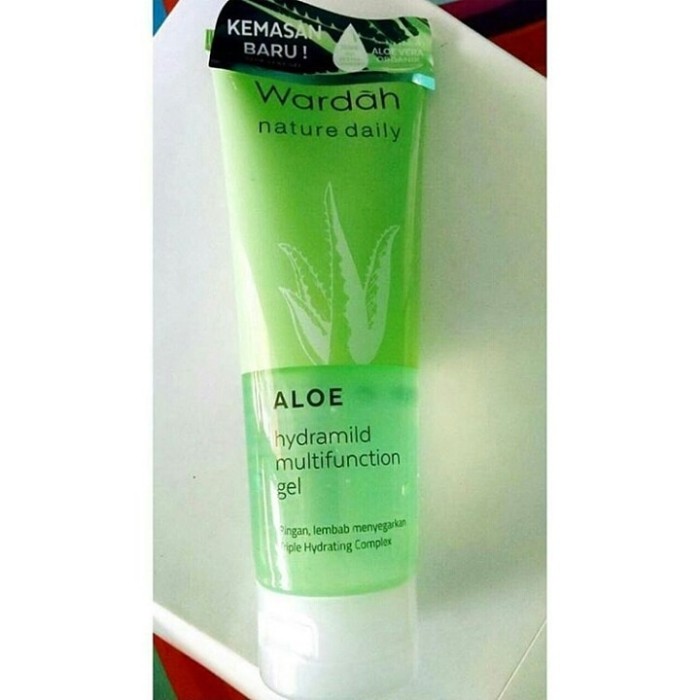Harga Wardah Hydrating Aloe Vera Gel Hargano.com Harga Wardah Hydrating Aloe Vera Gel Hargano.com