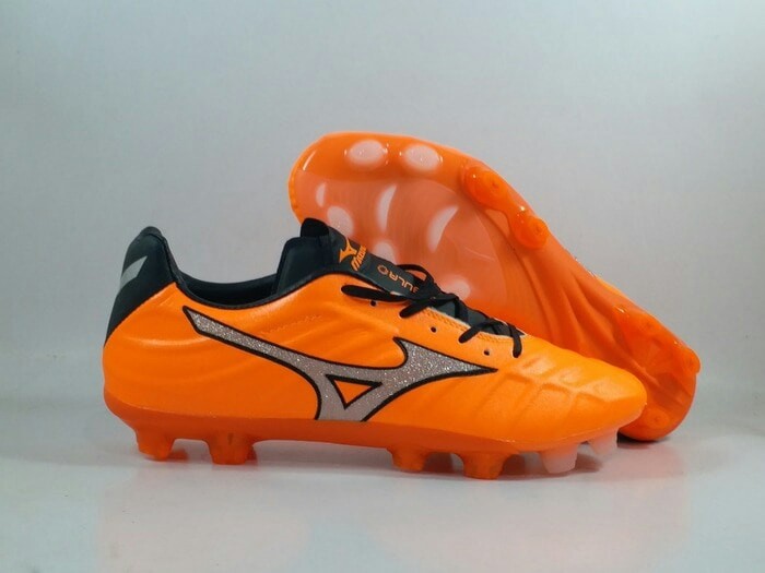 sepatu bola mizuno rebula orange grade ori import