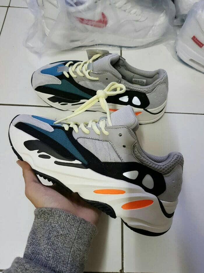 adidas yeezy boost 700 wave runner