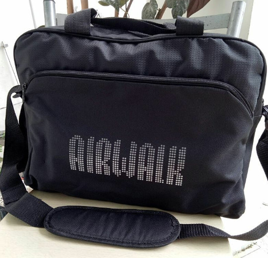 airwalk sling bag