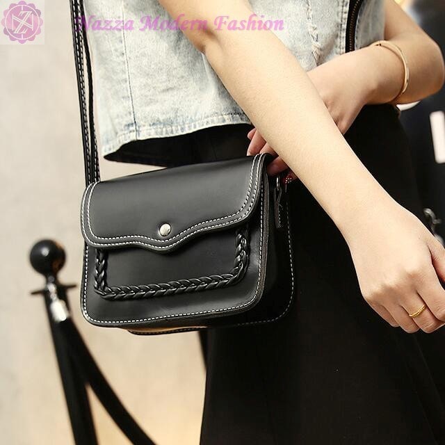 Tas selempang wanita elegan bahan kulit PU hitam cokelat polos NZP7278