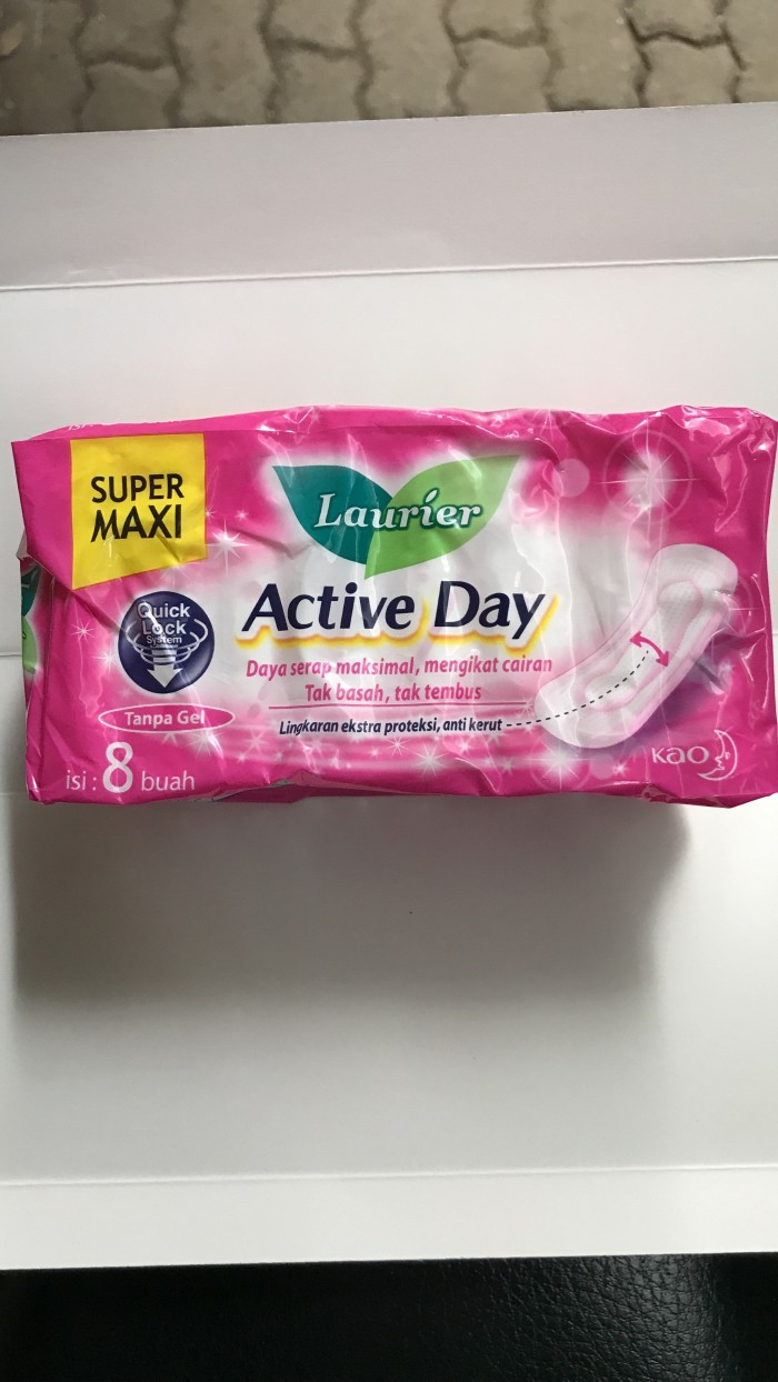 Jual Laurier Active Day Isi 8 Buah Super Maxi Kao Pembalut 