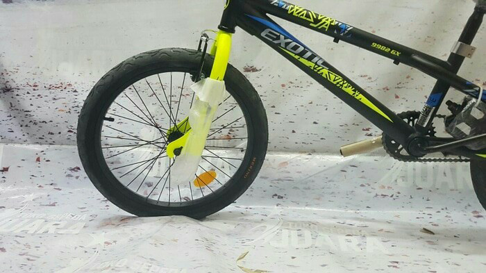 sepeda bmx exotic 9982 rem torpedo 20" black yellow