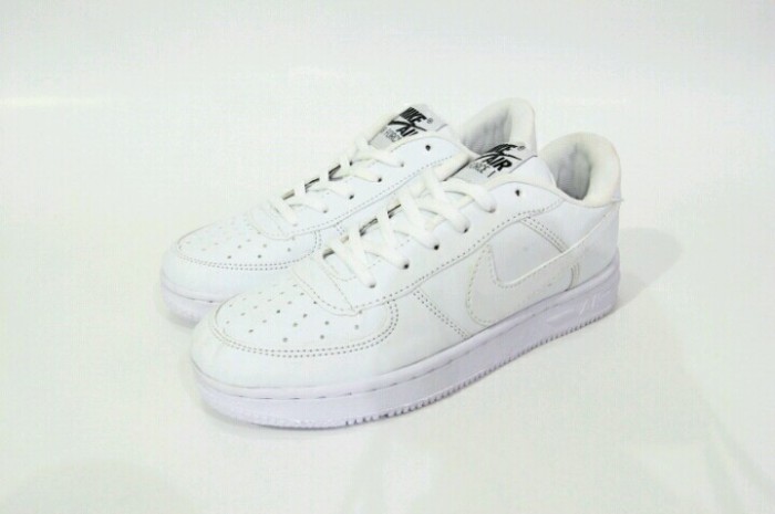 Grosir Import L31v6 Sepatu Nike Air Force Putih Full White P Laris Brand B0x5