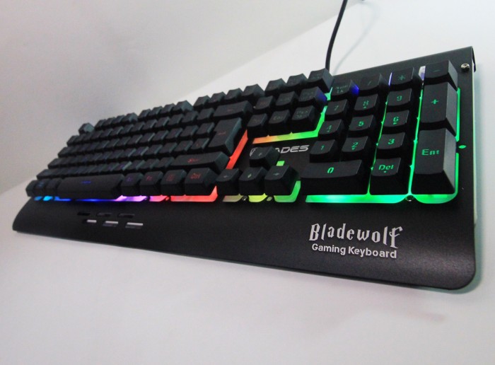 Sades Bladewolf RGB Black Case - Sound Sensor .