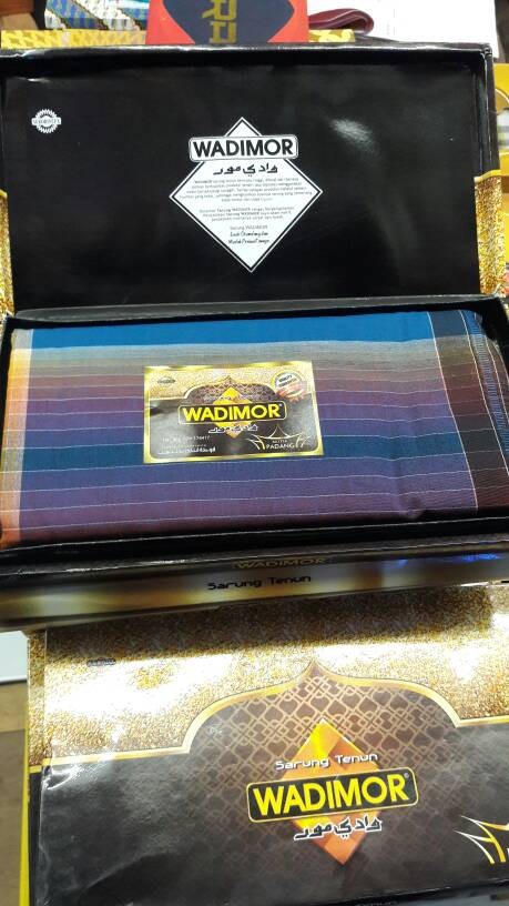 Harga Sarung Tenun Wadimor Hargano.com Harga Sarung Tenun Wadimor Hargano.com