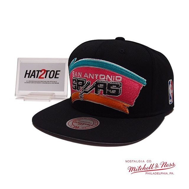 spurs mitchell and ness hat