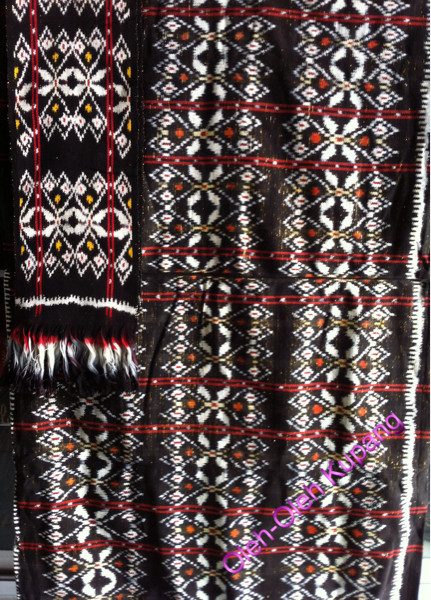 Jual Sarung Tenun  NTT motif  Rote  01 Kota Kupang Oleh 