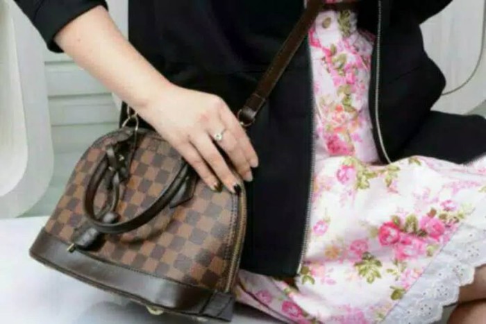 jual free box tas lv alma bb damier monogram small kw import the shop jual free box tas lv alma bb damier monogram small kw import the shop
