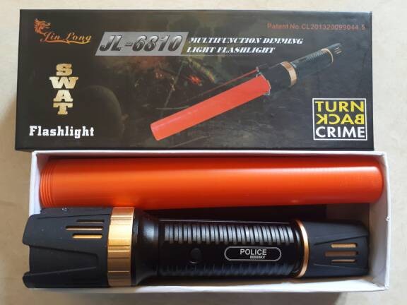 Senter Police Swat Setrum Stun Gun Laser + Zoom jl-6810