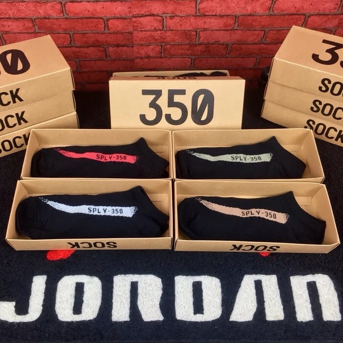 Jual kaos kaki yeezy socks Jakarta Utara eddyctedd Jual kaos kaki yeezy socks Jakarta Utara eddyctedd