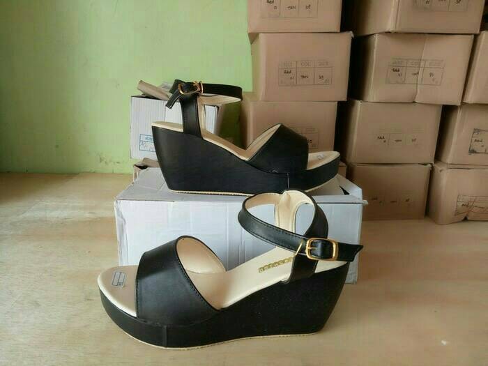 LS03 HITAM SEPATU SENDAL SANDAL WEDGES CANTIK MURAH HIGH HEELS WANITA - Hitam, 40
