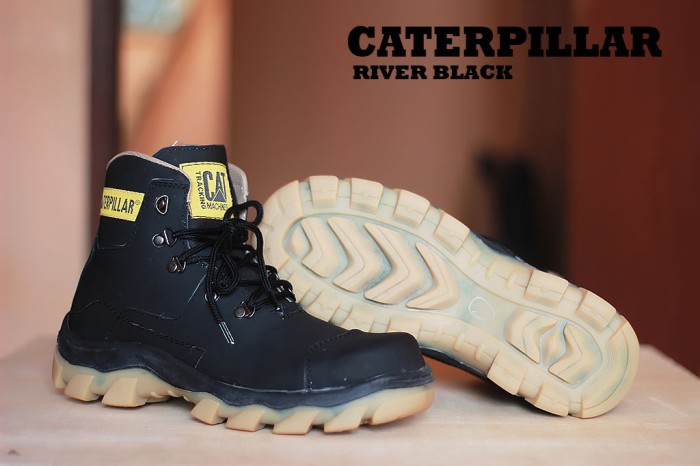 caterpillar boots fashion