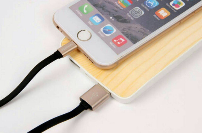 kabel Vivan SL100 1M Data Cable for iPhone5/ 5S/ 6/ 6S Black