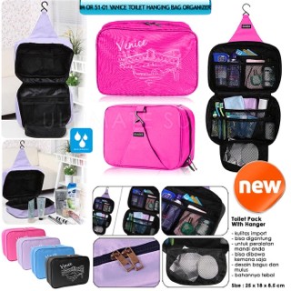 hanging travel bag