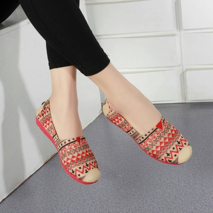 toms crochet