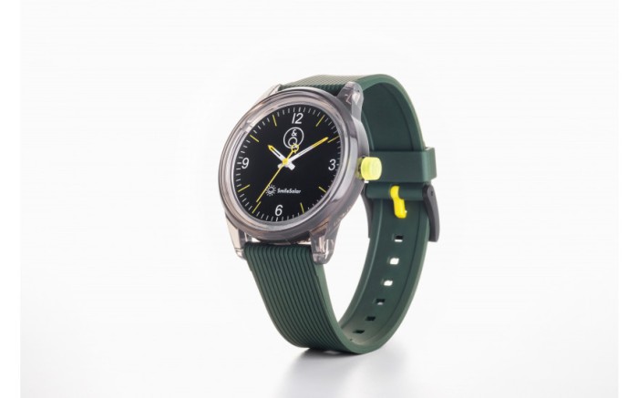 Q&Q QnQ QQ Smile Solar Jam Tangan Analog Karet RP10J006Y Original