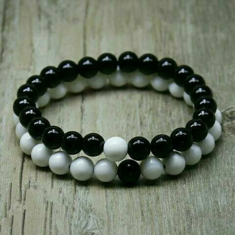 Sharer zodiak obsidian alami pria dan wanita tinta domba gelang. Source · GELANG BATU GIOK