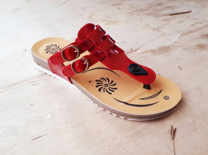 Sandal Wanita Jepit merk School Casual Kulit merah factory Outlet
