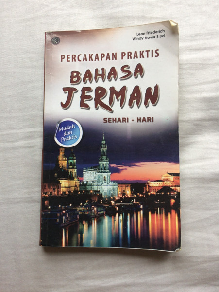 Jual Buku Percakapan Praktis Bahasa Jerman Sehari Hari Kab Tulungagung Pop Some Tags Tokopedia