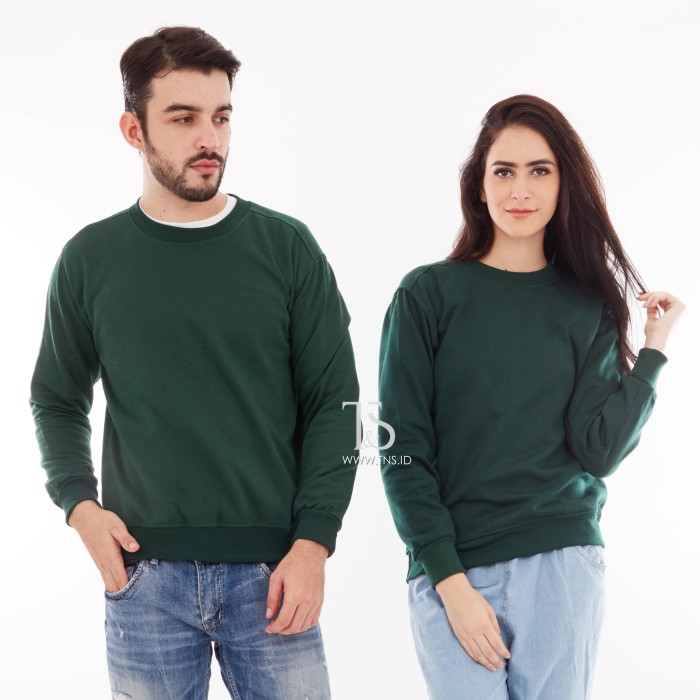 maksimalkan penilan kasualmu dengan sweater polos pria maksimalkan penilan kasualmu dengan sweater polos pria