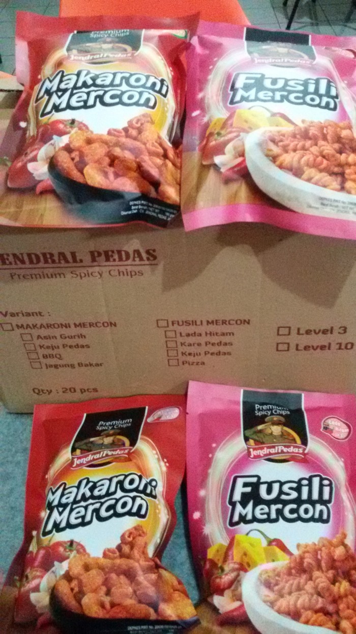 Makaroni Fusili Jendral Pedas .