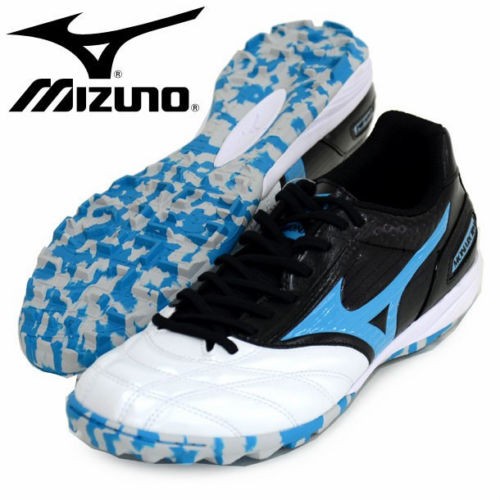 mizuno futsal boots