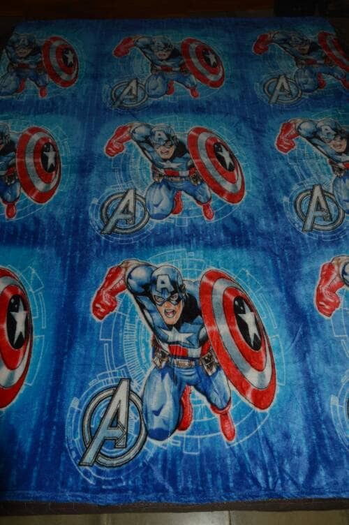 Selimut Motif Barbie 3D Kualitas Import ukr 150x200. Source · Selimut karakter Captain America uk