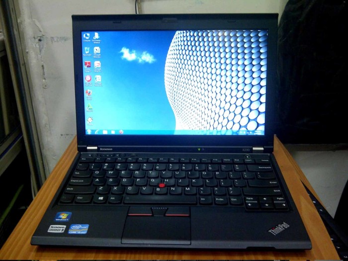 Jual Lenovo ThinkPad X230 Core i5 Win7 Pro 64bit Mulus