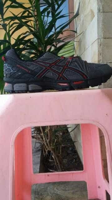 asics gel kahana 8 Grey