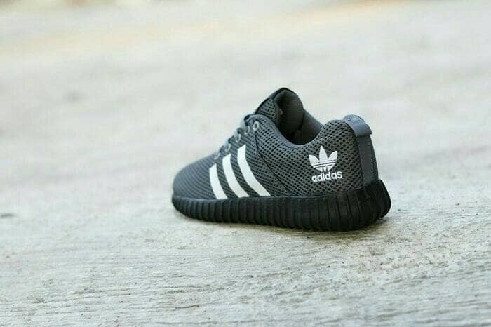 SEPATU ADIDAS YEEZY BOOST GRADE ORI/ABU2 SOL HITAM/WANITA (YZ-03)