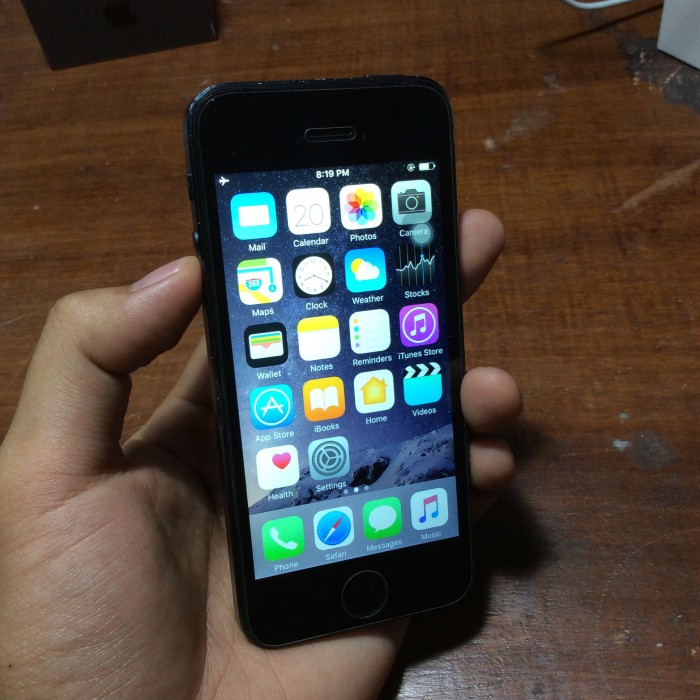 Jual iPhone 5 64gb Black Hitam MURAH MERIAH - Kota Cilegon ...