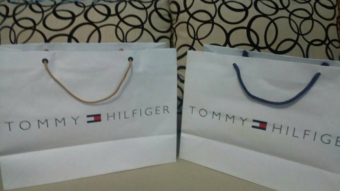 tommy hilfiger shopping paper bag