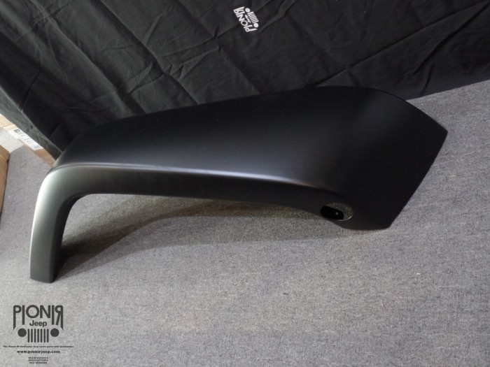 Foto Produk Over Fender Sahara Depan Kanan/ Fender Sahara Front Right Mopar For JK dari PIONIR JEEP