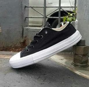 Katalog Toko Sepatu Converse Hargano.com Katalog Toko Sepatu Converse Hargano.com
