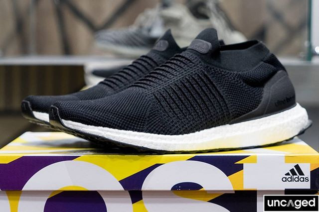 ultra boost uncaged laceless