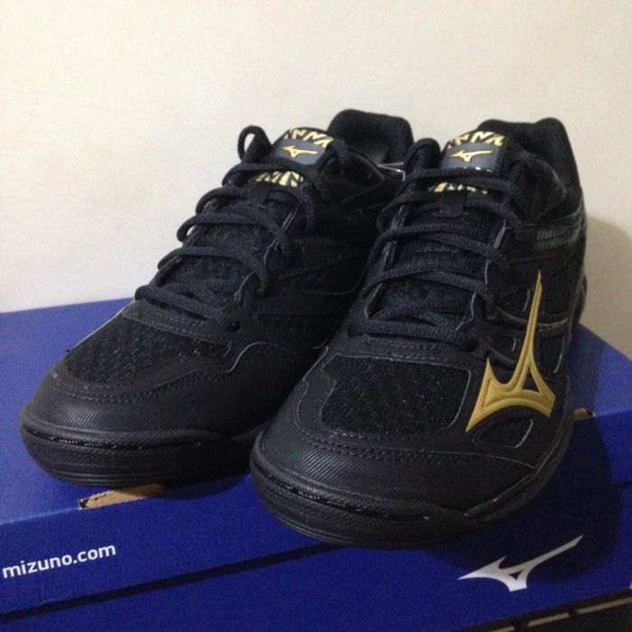 mizuno thunder blade black