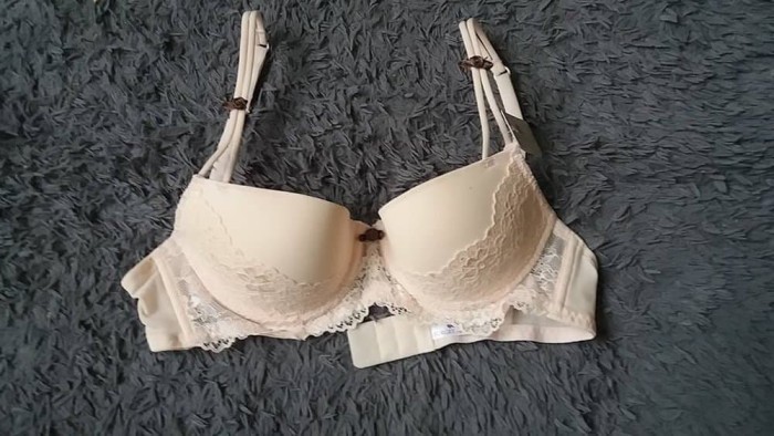 BRA KEMBEN 1105 BRALETTE TALI LABA2 SPIDER SPAGHETTI STRAP - Hitam. Rp 40.000. Kota Surabaya. Lihat Detil · Bra FMN Freda spaghetti strap color soft pink ...
