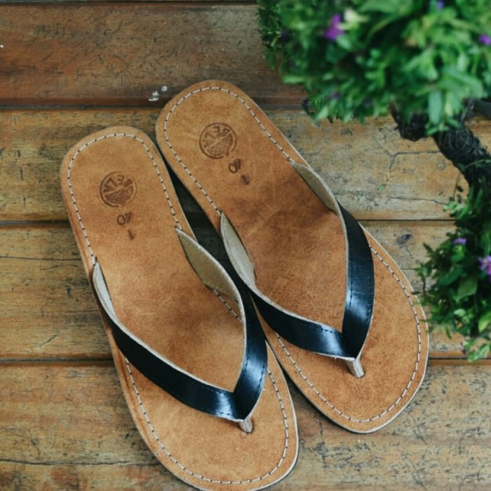 Gambar Sandal Kulit wanita Kado Ulang Tahun
