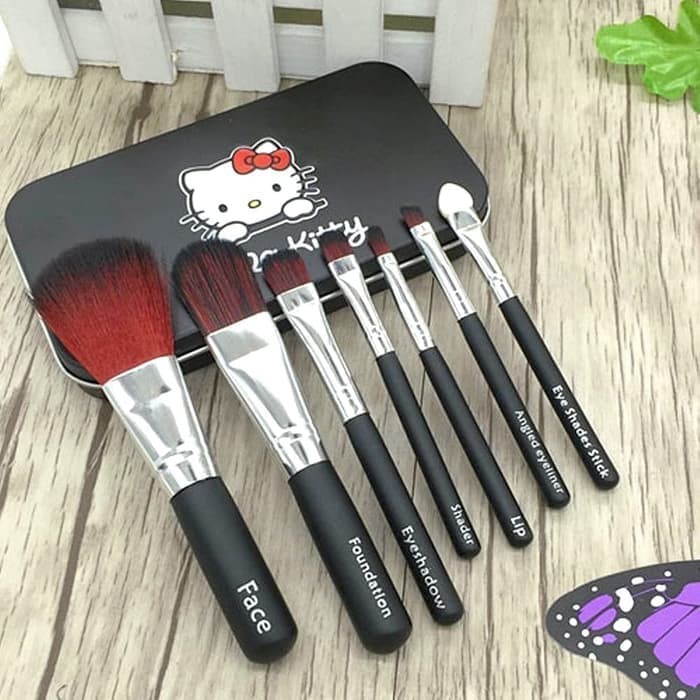 (Set Makeup Brush) Kuas Hello Kitty "Black Series" isi ...