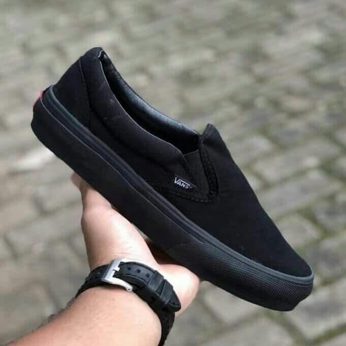 harga vans slip on black