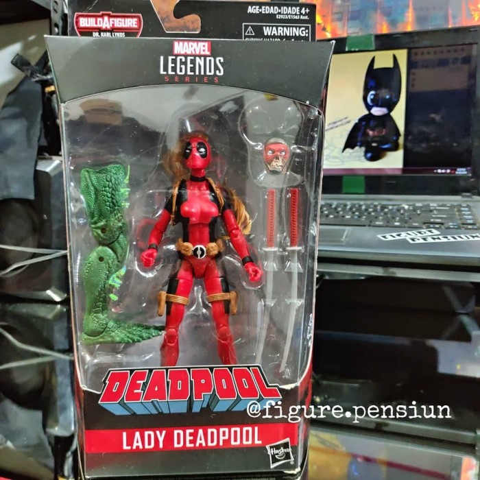 Marvel Legends DEADPOOL Series Classic Red Deadpool 2018 NIB