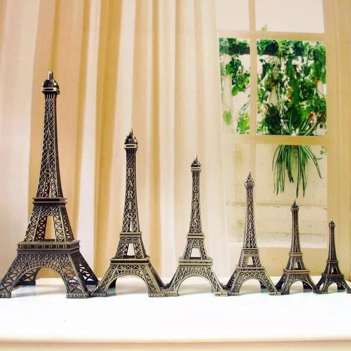 Pajangan Miniatur Menara Eiffel Paris (15cm) Souvenir Unik Mancanegara