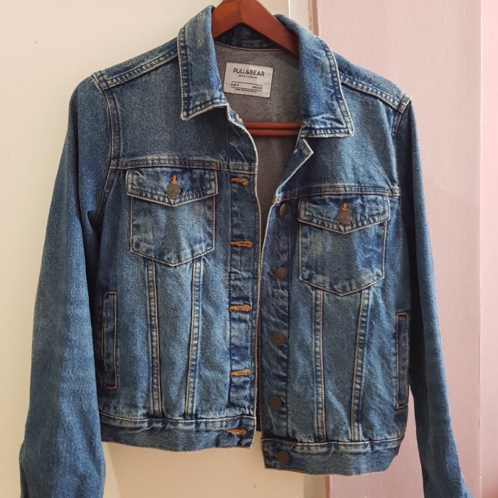 jaket jeans wanita pull and bear