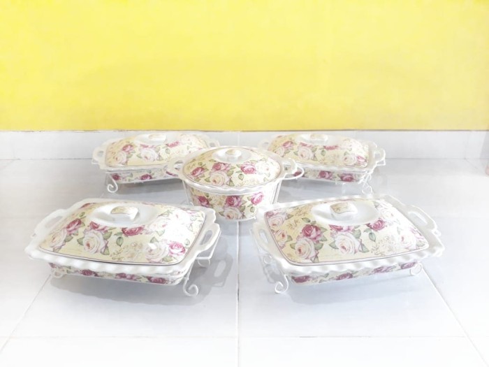 Harga 1 Set Prasmanan Vicenza Travelbon.com Harga 1 Set Prasmanan Vicenza Travelbon.com