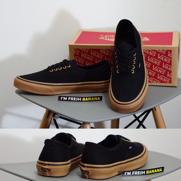 vans authentic black rubber