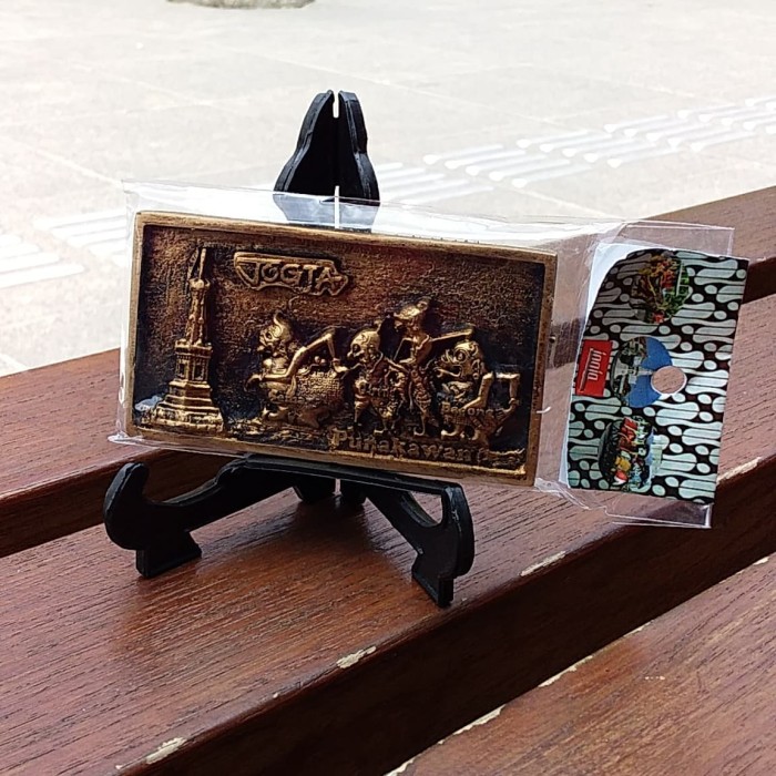 Foto Produk Souvenir Yogyakarta Magnet Kulkas Jogja Punakawan Tokoh Pewayangan dari RAFANIA SOUVENIR JOGJA