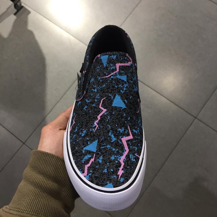 trase slip on