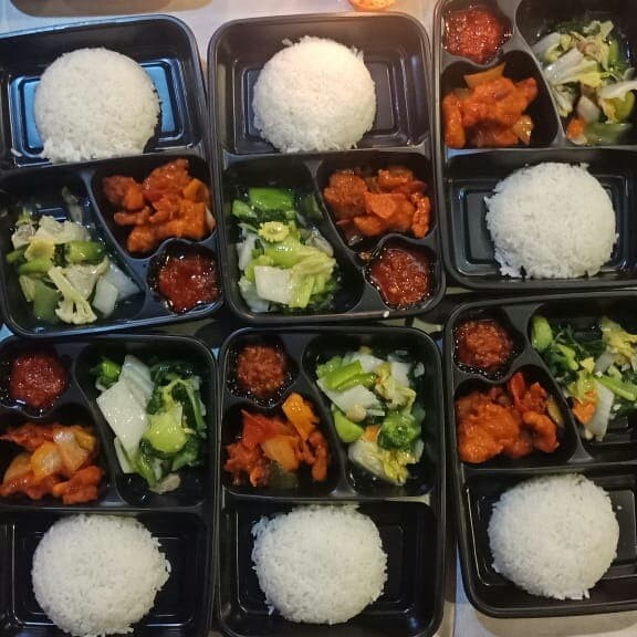 Tepung Ayam goreng khas taiwan SHILIN rasa SEAWEED. Source · PAKET NASI MEAL BOX AYAM
